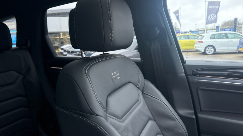 Volkswagen Touareg 3.0 V6 TDI 4Motion 286 Black Edition 5dr Tip Auto Diesel Estate